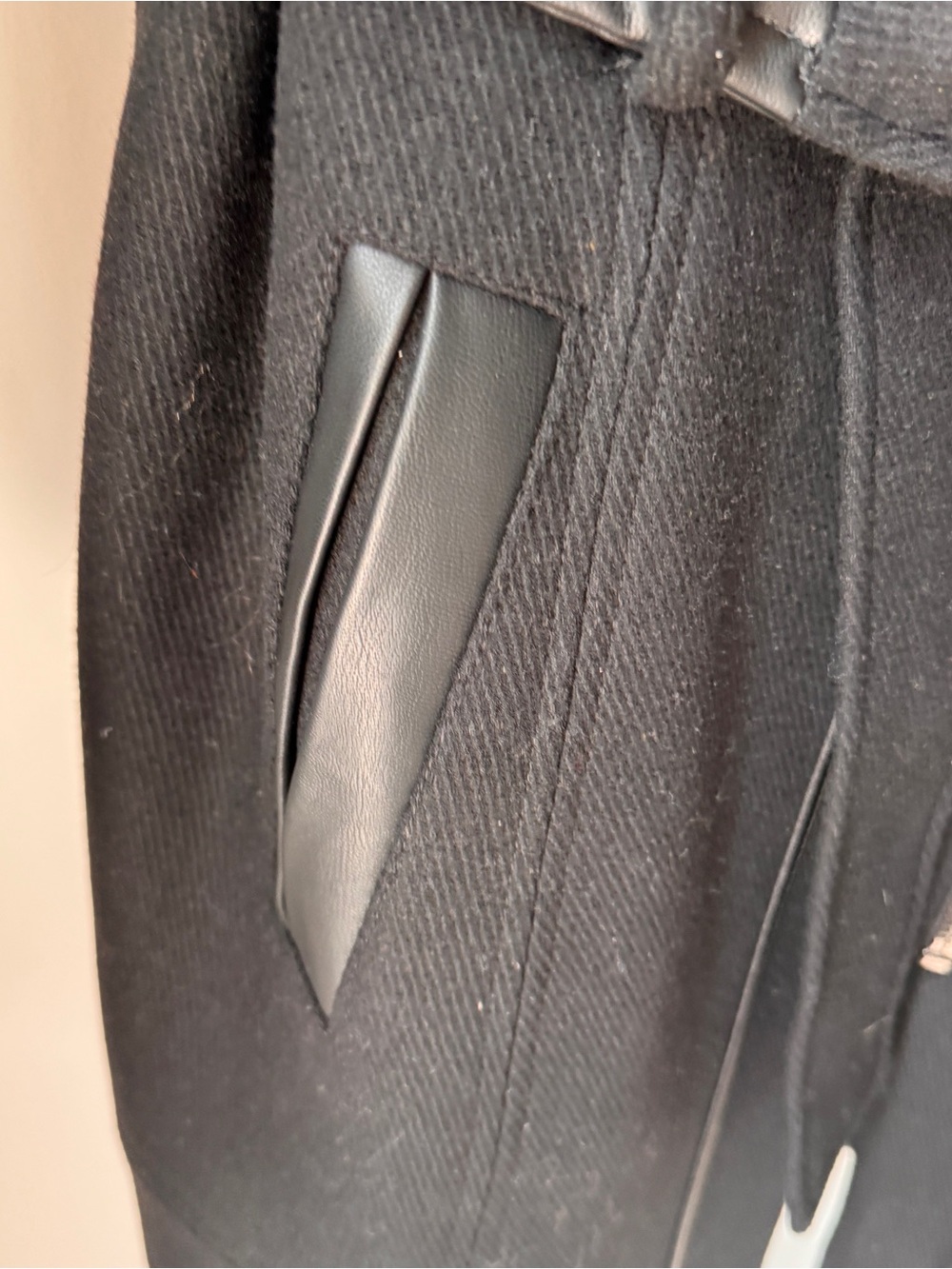 GUESS Black Belted Trench Coat with Faux Fur Trim and Leather-Look Accents - Picture 5 of 6